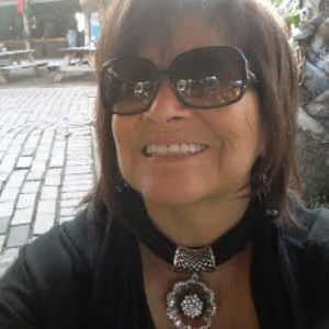 Meet your Posher, Connie